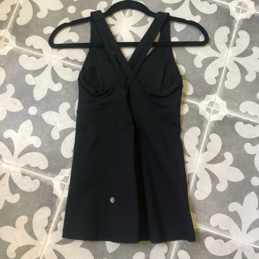 Cross back lululemon tank 4